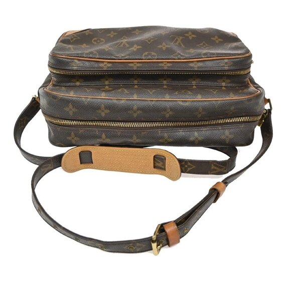 Authentic Vintage Louis Vuitton Nile Shoulder Cross Body Bag  LOUIS VUITTON Nile Crossbody Shoulder Bag Monogram Leather Brown M45244 30CA617